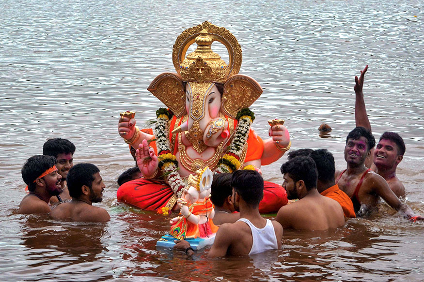 ganesh-visarjan